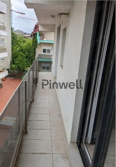 Apartament cu 2 camere semidecomandat, mobilat în Nordului