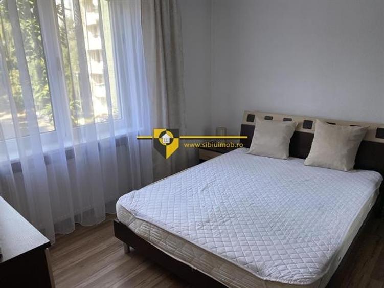 Apartament cu 2 camere semidecomandat în Central