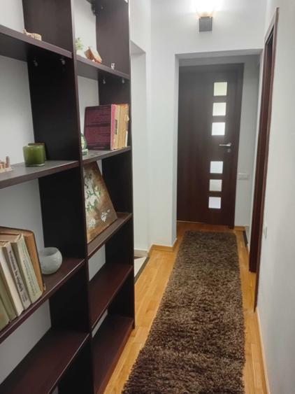 Apartament cu 3 camere decomandat în Micro 3