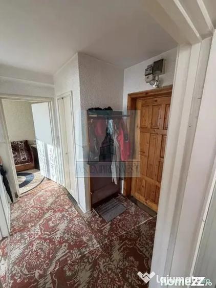Apartament cu 3 camere semidecomandat în ISR