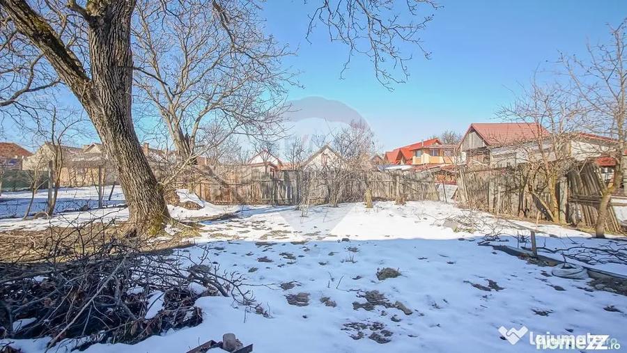 Casă cu 2 camere cu Teren 778 Mp în Tărlungeni