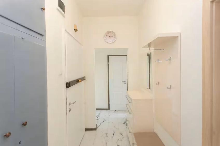 Apartament cu 3 camere decomandat în Crângași