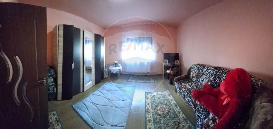 Casă individuală cu 3 camere cu Teren 1079 Mp în Fughiu