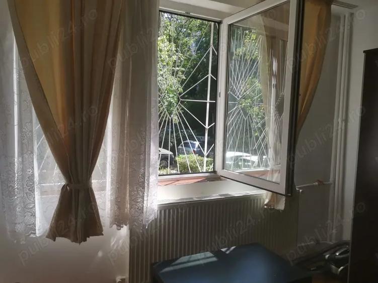 Garsonieră decomandată în Drumul Taberei