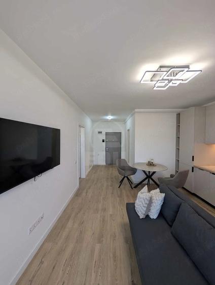 Apartament cu 2 camere semidecomandat în Florești