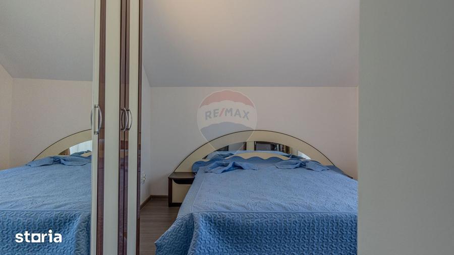 Casă cu Teren 1074 Mp în Moieciu