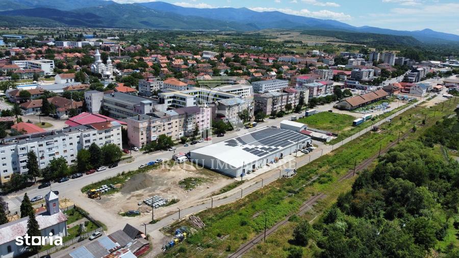 Spațiu comercial, de 1,234 mp, în Central