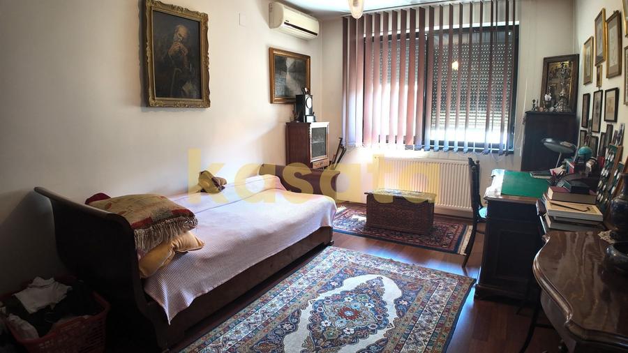 Casă cu 5 camere cu Canalizare în Pipera