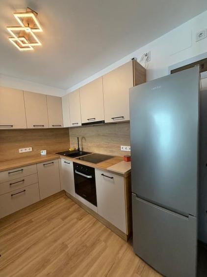 Apartament cu 2 camere semidecomandat, mobilat în Hotvon