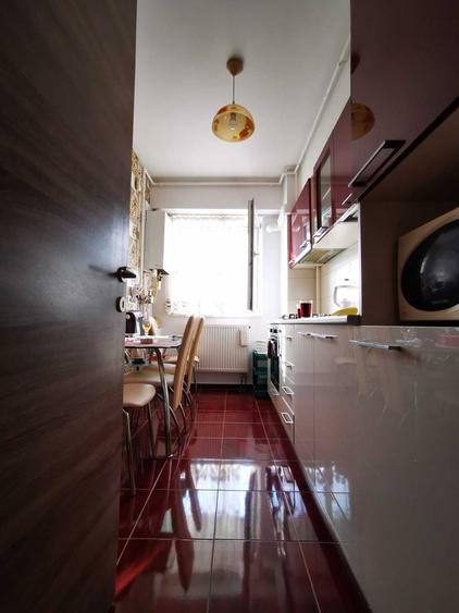 Apartament cu 2 camere decomandat în Berceni