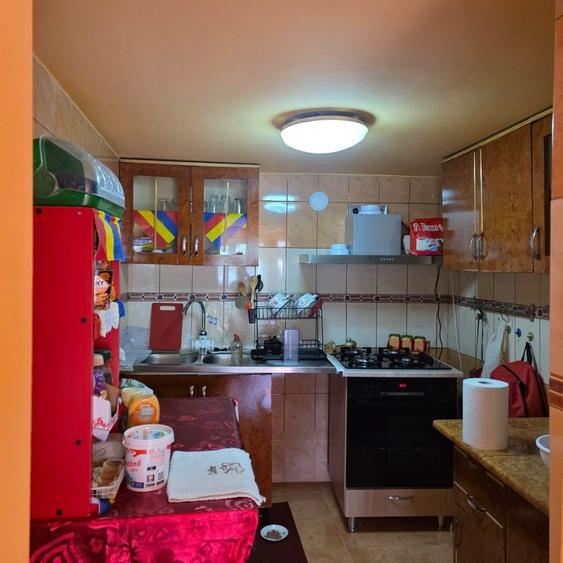 Casă cu 3 camere în Godinești
