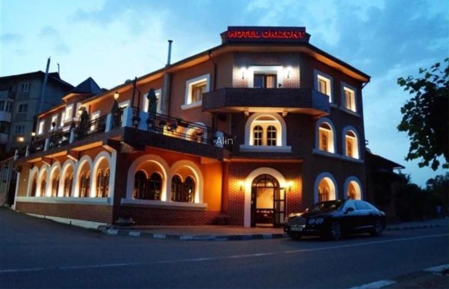 De vanzare hotel Orizont Slanic Prahova