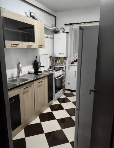 Apartament cu 2 camere decomandat în Florești