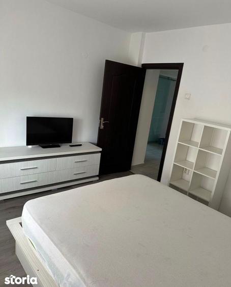 Apartament cu 3 camere decomandat, mobilat în Ozana