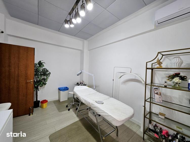 Casă cu 9 camere cu Teren 115 Mp în Primăverii