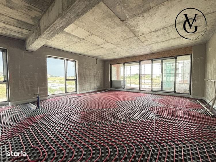 Apartament cu 4 camere decomandat în Central