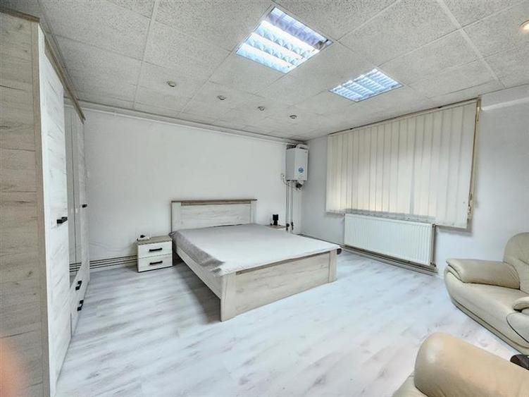 Garsonieră decomandată, mobilată în Central
