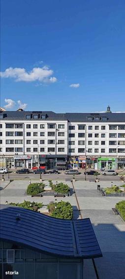 Apartament cu 3 camere semidecomandat în Ultracentral