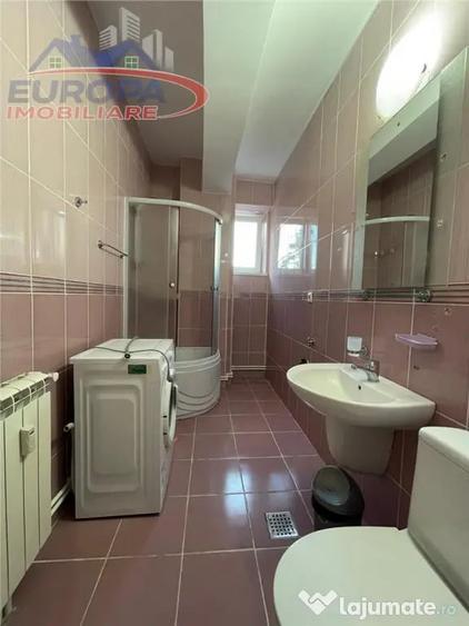 Apartament cu 2 camere decomandat în Babadag