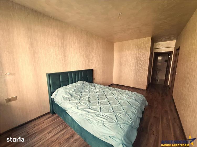 Apartament cu 2 camere decomandat în Tractorul