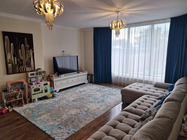 Casă cu 4 camere în Pisc