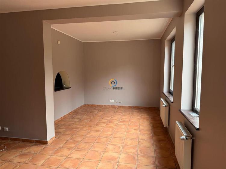 Casă cu 4 camere cu Teren 465 Mp în Ștefănești
