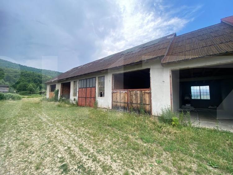 Spațiu industrial, de 994 mp, în Ghelința