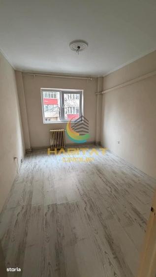 Apartament cu 4 camere decomandat în Apărătorii Patriei