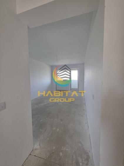 Apartament cu 3 camere decomandat în Metalurgiei