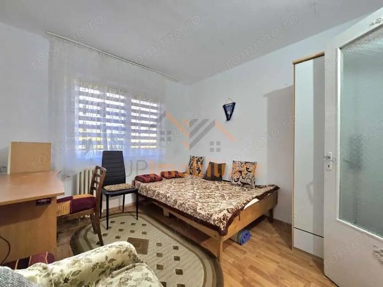 Apartament cu 3 camere decomandat în Nufărul