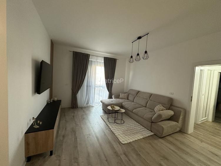 Inchiriez apartament 2camere in spate la ESSO Giroc