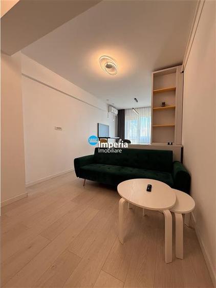 Apartament cu 2 camere decomandat în Podul de Fier