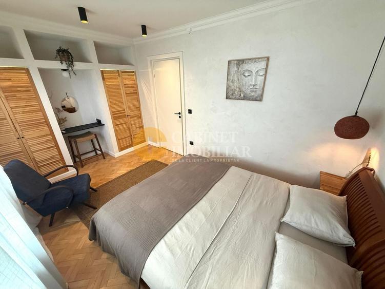 Apartament cu 2 camere semidecomandat, mobilat în Podu Roș