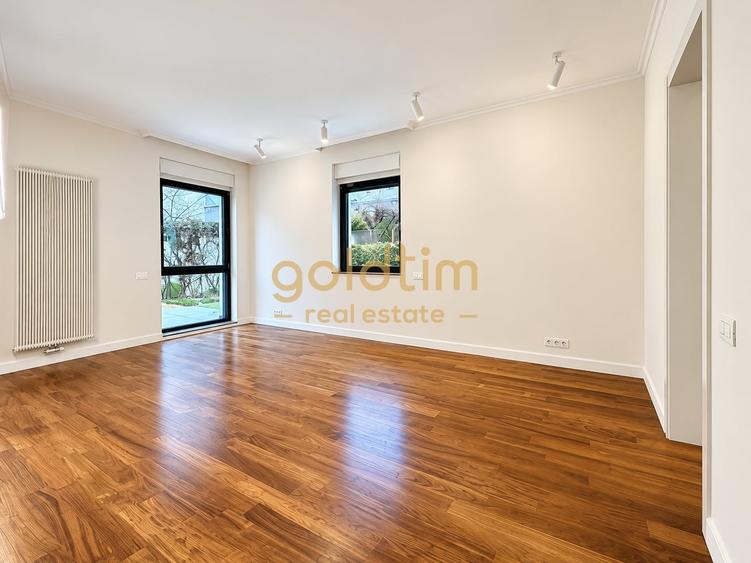 Apartament cu 4 camere decomandat, mobilat în Capitale