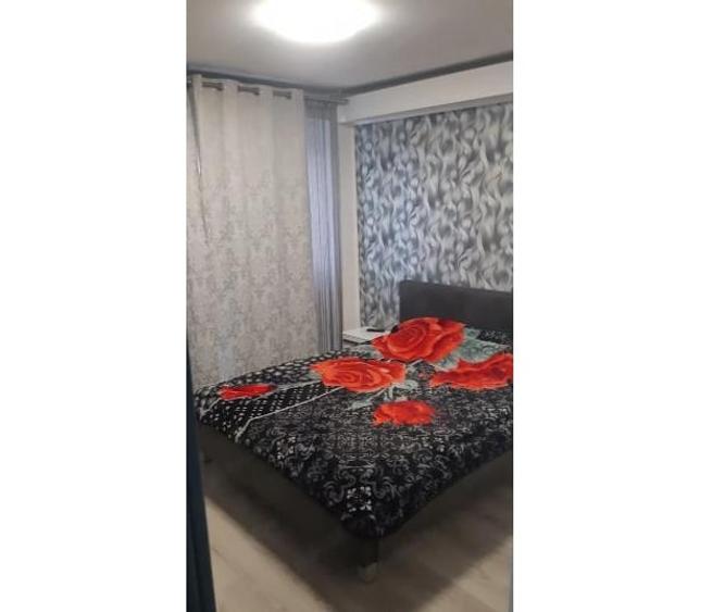 Apartament cu 3 camere decomandat, mobilat în Berceni