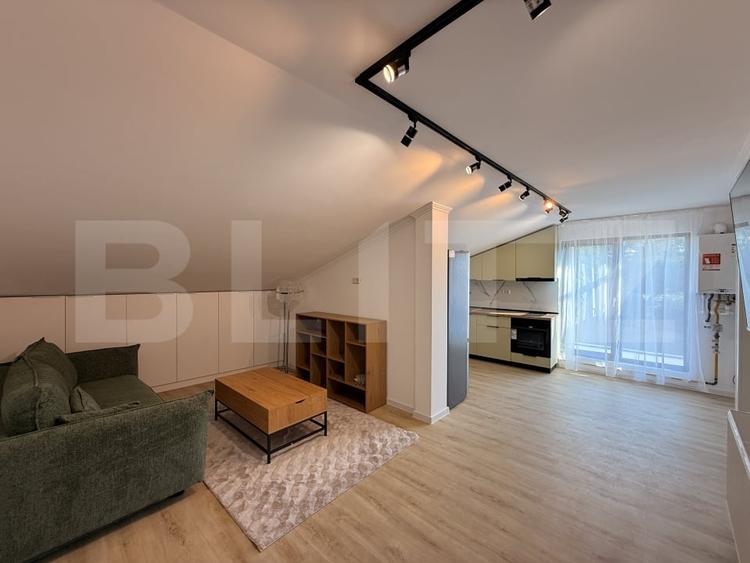 Duplex cu 6 camere cu Canalizare în Romanești