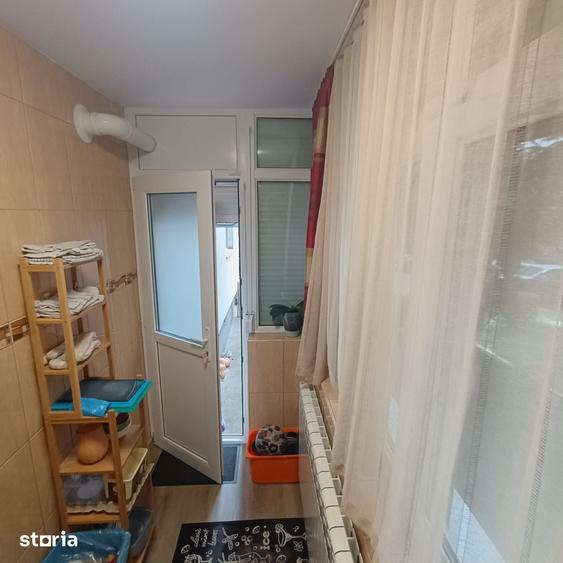 Apartament cu 3 camere în Far