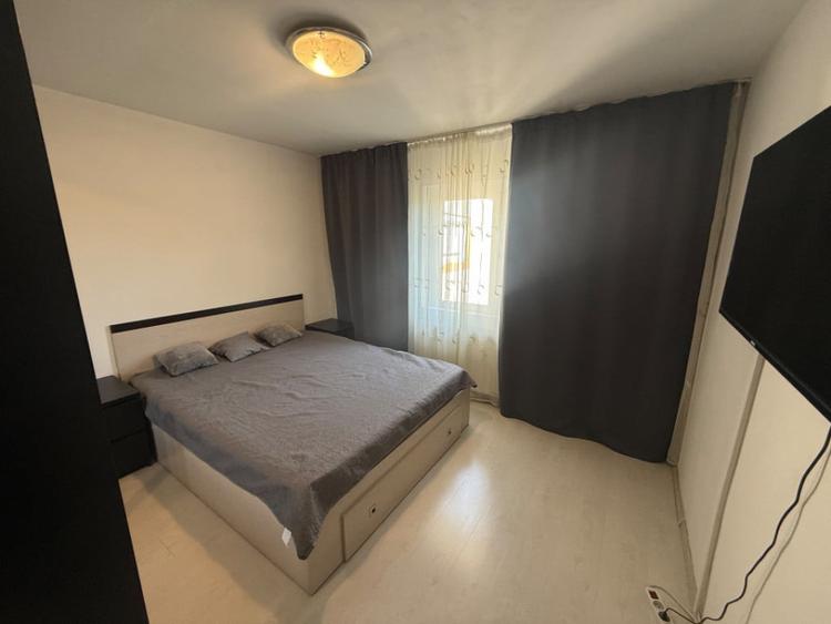 Apartament cu 2 camere decomandat în Rovine