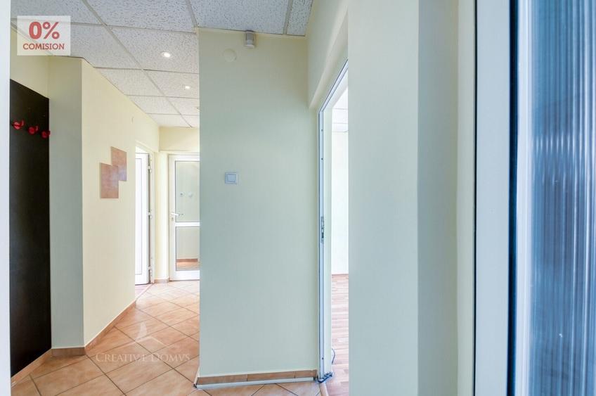 Apartament cu 5 camere decomandat în P-ța Victoriei