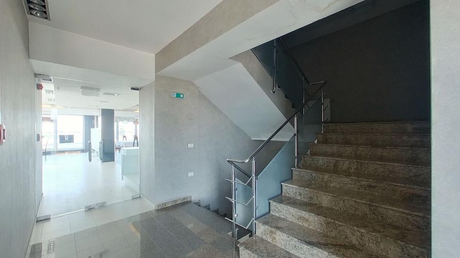 Spațiu comercial, de 34 mp, în Central