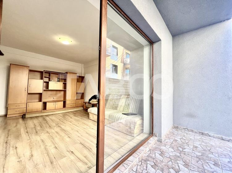 Apartament cu 2 camere semidecomandat, mobilat în Gheorgheni
