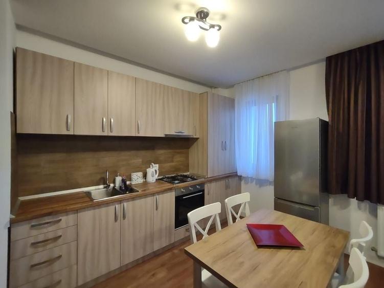 Apartament cu 2 camere semidecomandat în Brâncoveanu