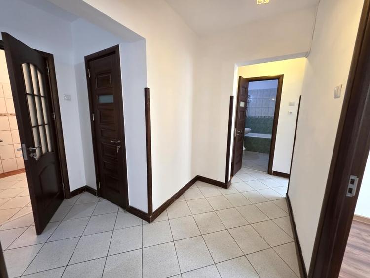 De vanzare 3 camere la Doamna Ghica, bloc reabilitat, decomandat - 14