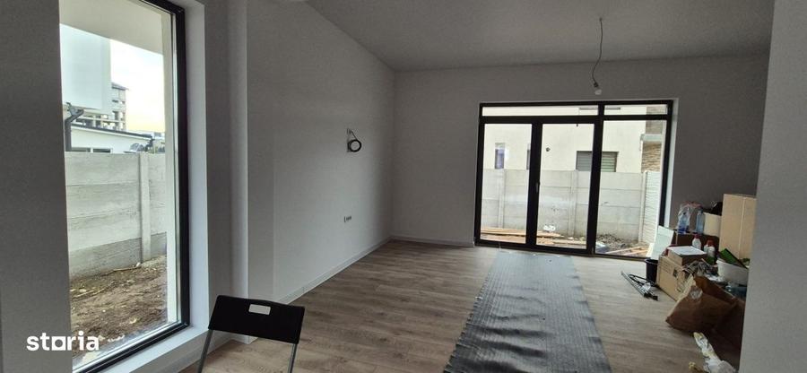 Casă cu 4 camere în Dudu