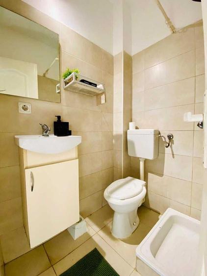 Apartament decomandat în Micro 14