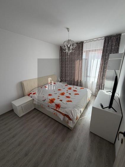 Apartament cu 3 camere semidecomandat în Metalurgiei