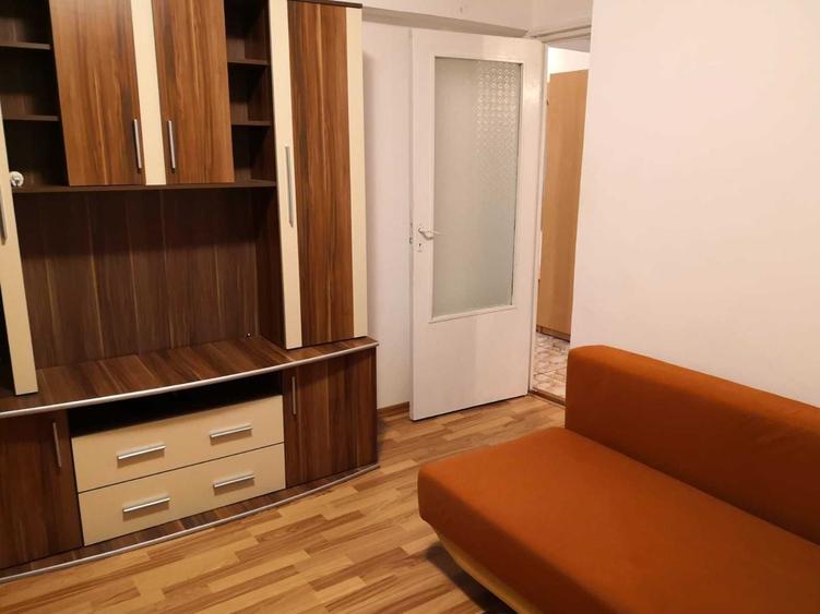 Apartament cu 2 camere decomandat în Zorilor