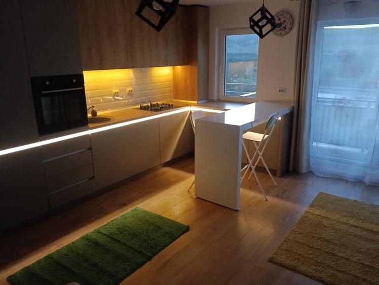 Inchiriez apartament 3 camere, 70 mp + Terasa 20 mp,Zona BMW, Floresti - 9