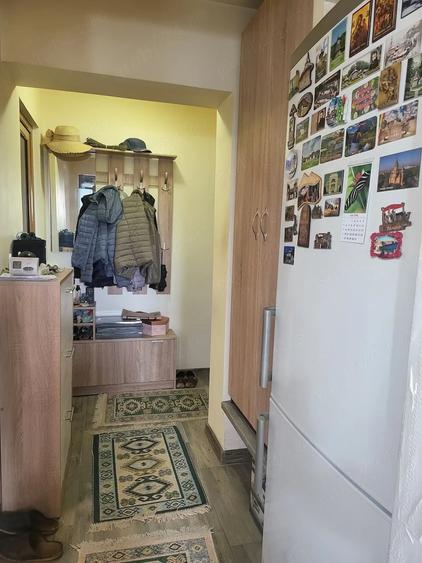 Apartament cu 3 camere semidecomandat în Nord