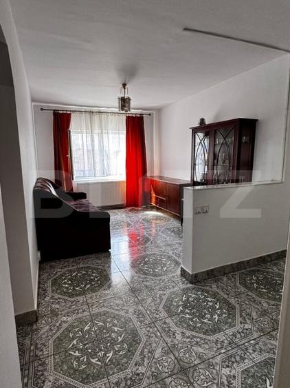 Apartament cu 4 camere decomandat, mobilat în Câmpia Turzii